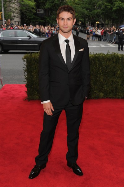 Chase_Crawford in Kenneth Cole at the_MET